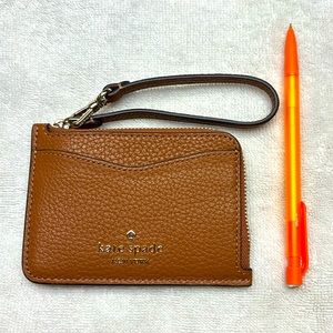 Kate Spade wristlet wallet